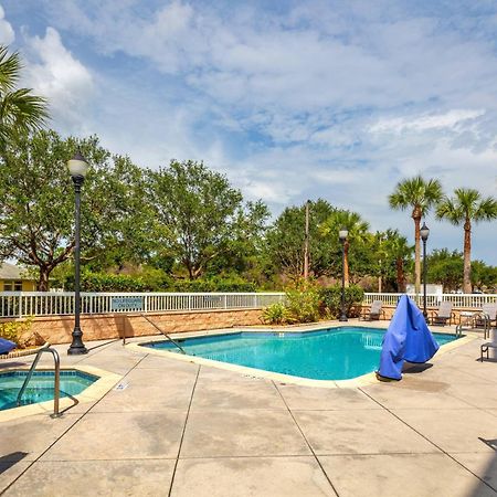 Fairfield By Marriott At Lakewood Ranch - Sarasota The Meadows Exterior photo