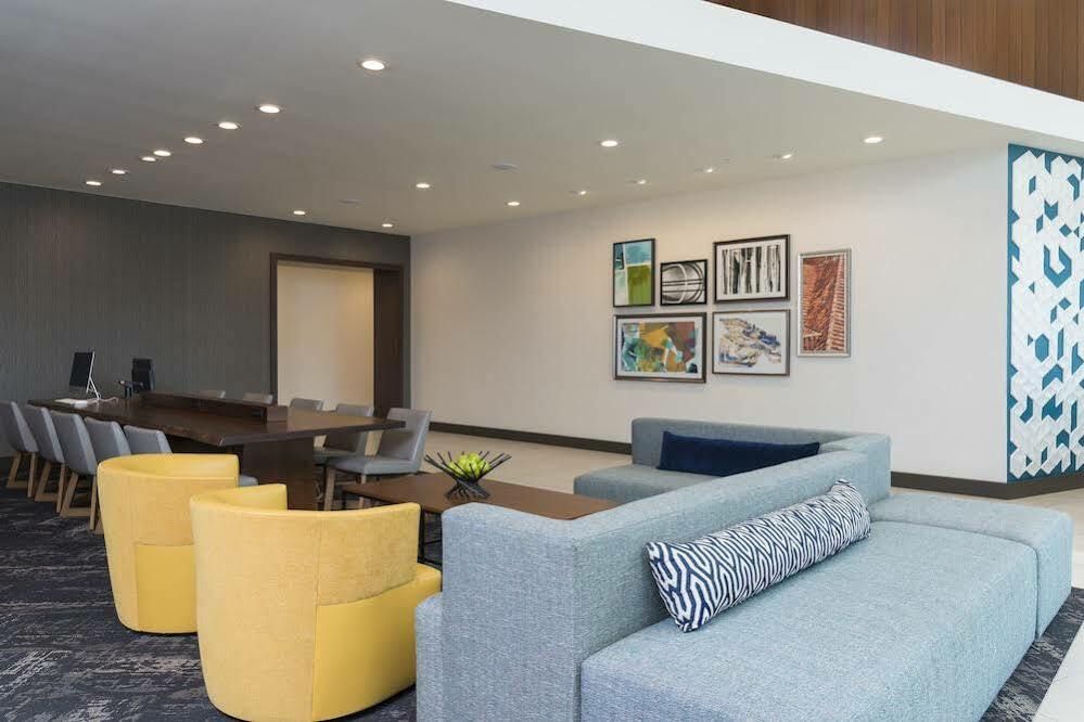 Fairfield By Marriott At Lakewood Ranch - Sarasota The Meadows Exterior photo